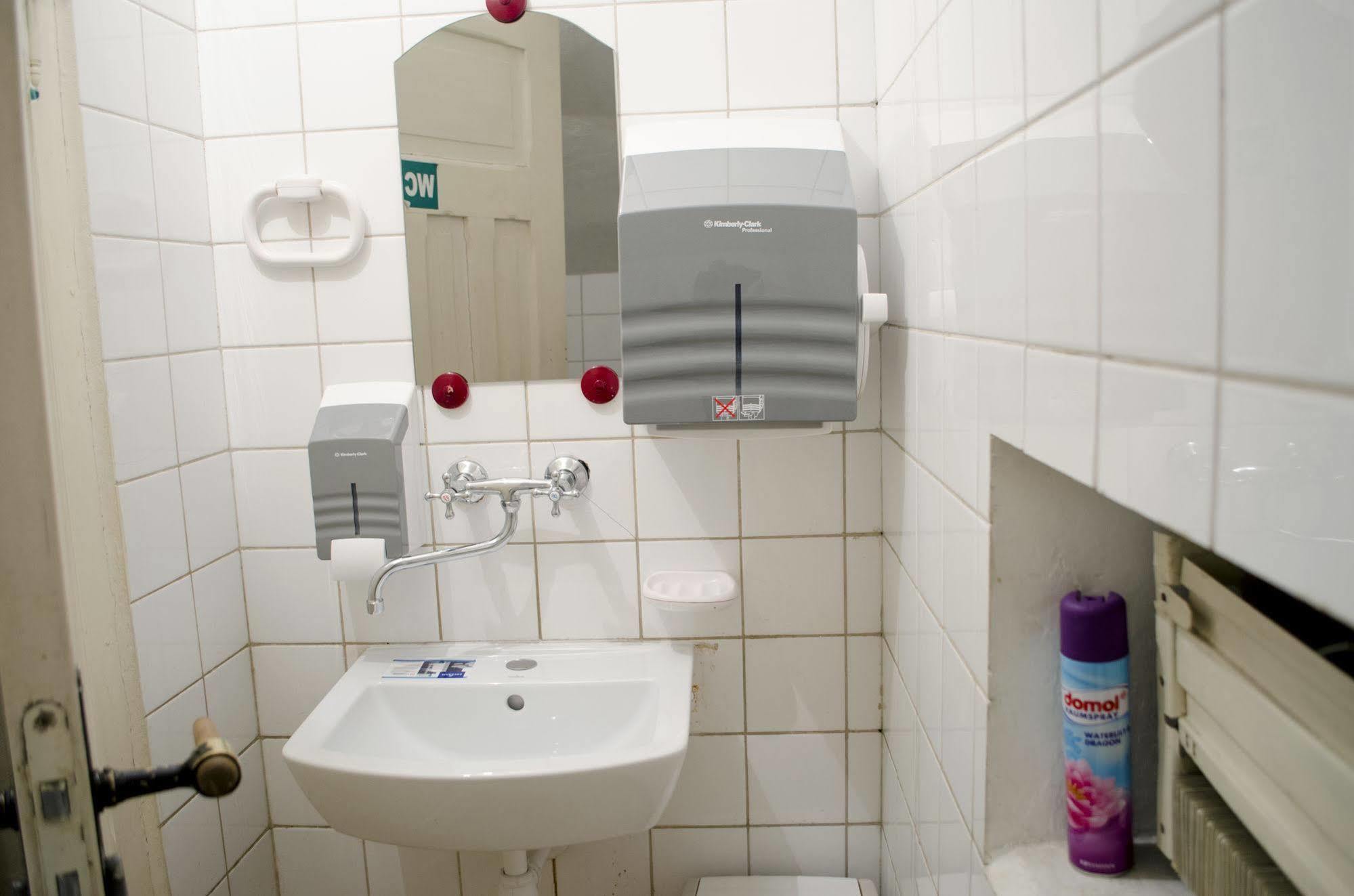 Red Nose With Self-check In Vandrarhem
